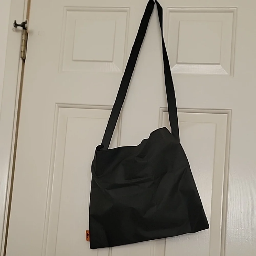 NEW CANYON BICYCLES Messenger Bag with Nylon Fabric Front Pocket Snap Closure